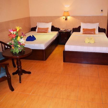Reaksmey Battambang Hotel Екстериор снимка