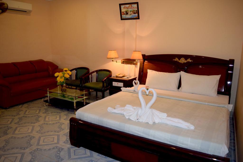 Reaksmey Battambang Hotel Екстериор снимка