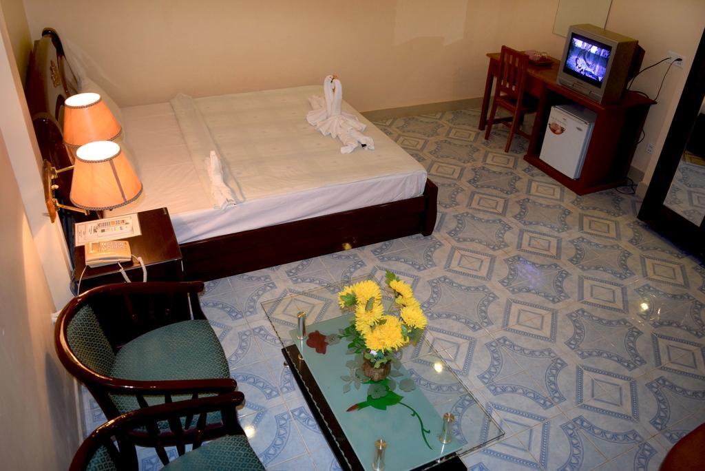 Reaksmey Battambang Hotel Екстериор снимка