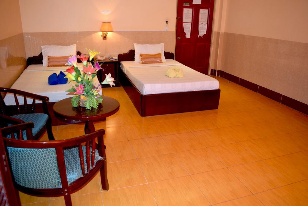 Reaksmey Battambang Hotel Екстериор снимка