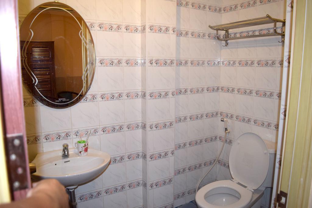 Reaksmey Battambang Hotel Екстериор снимка
