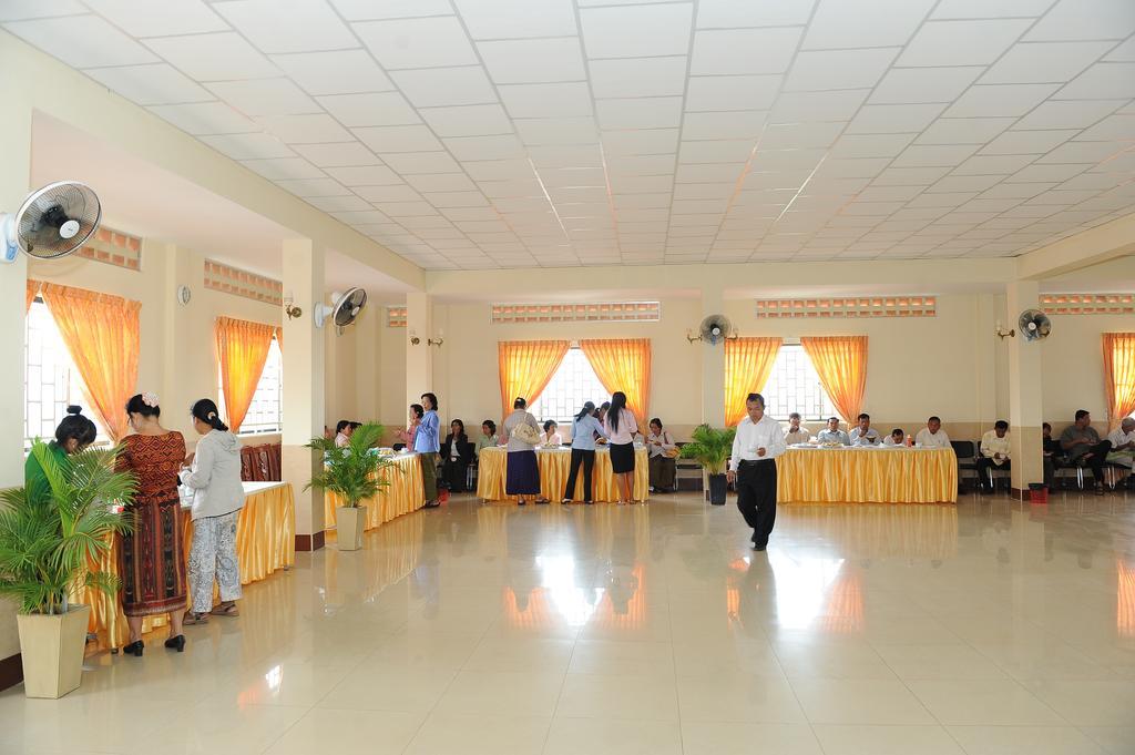 Reaksmey Battambang Hotel Стая снимка