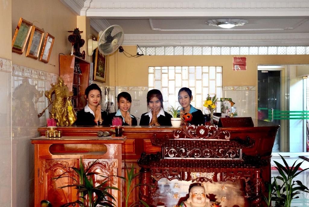 Reaksmey Battambang Hotel Екстериор снимка