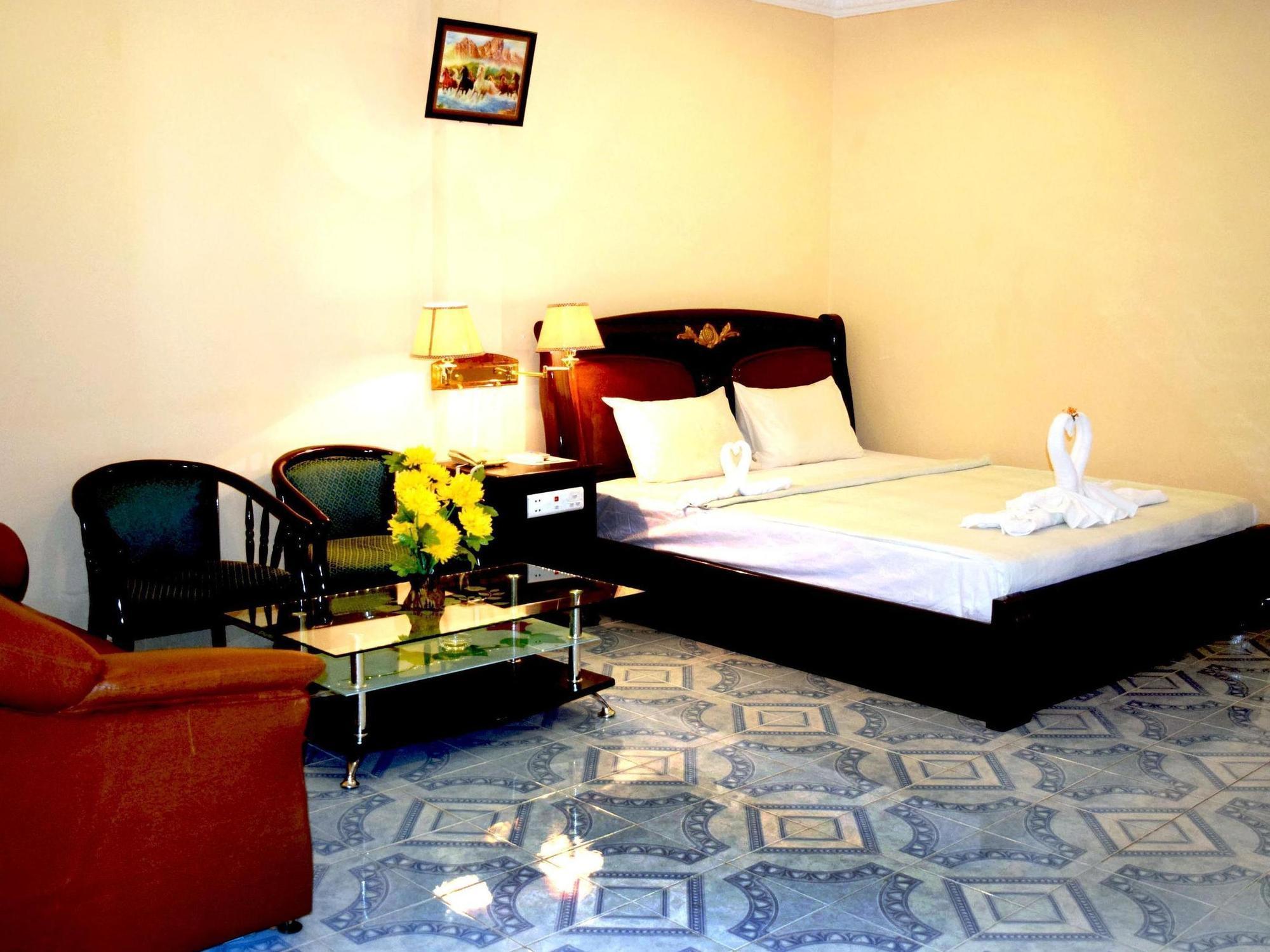 Reaksmey Battambang Hotel Екстериор снимка