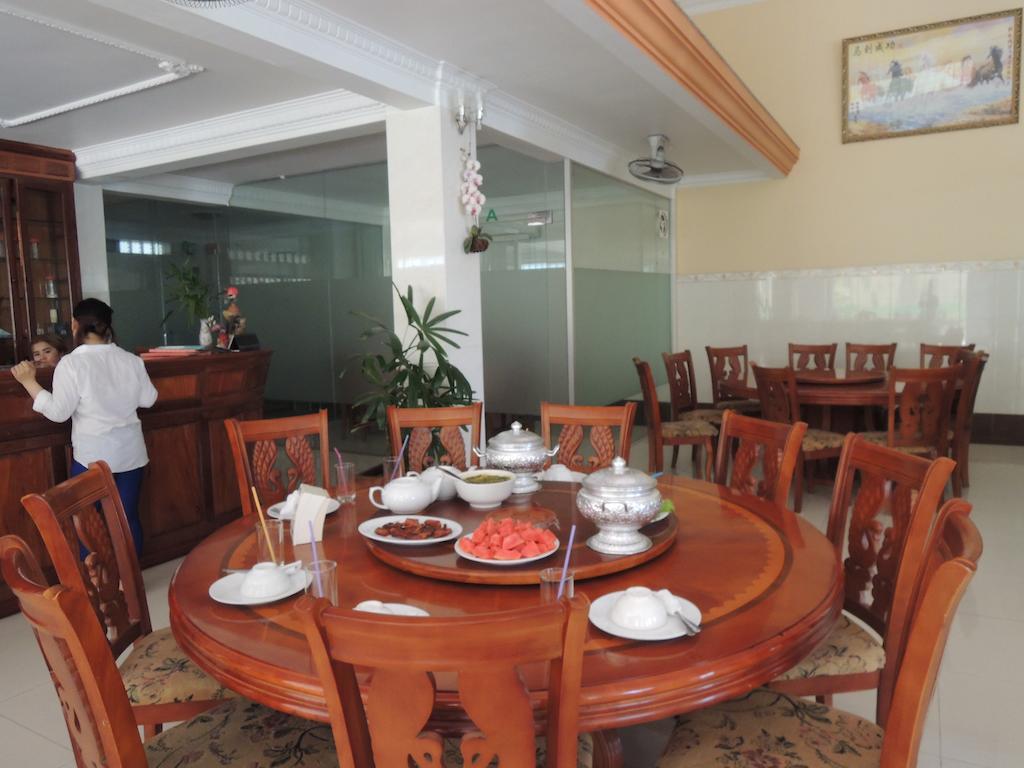 Reaksmey Battambang Hotel Екстериор снимка